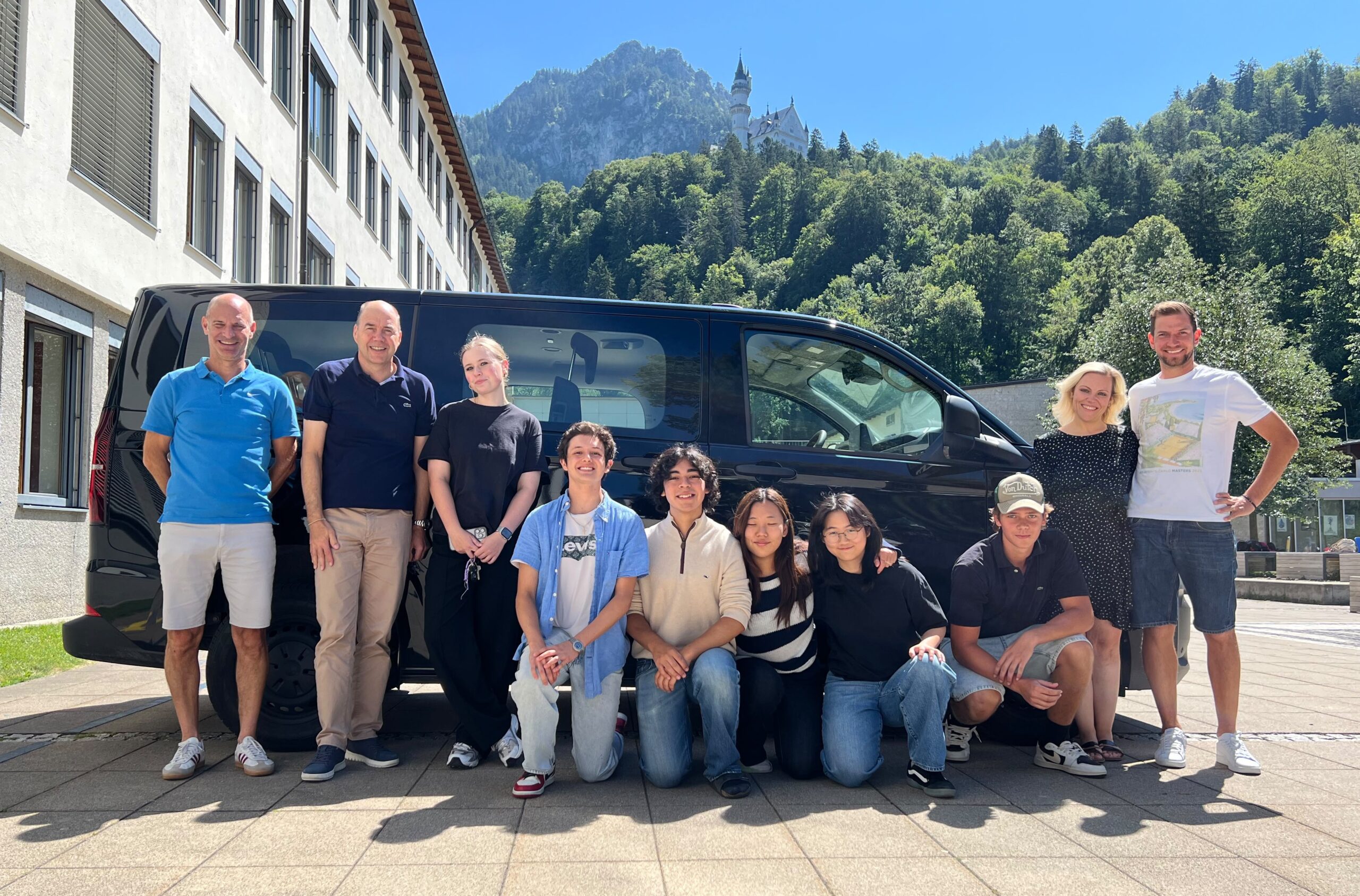 Zweiter Bus für Hogau